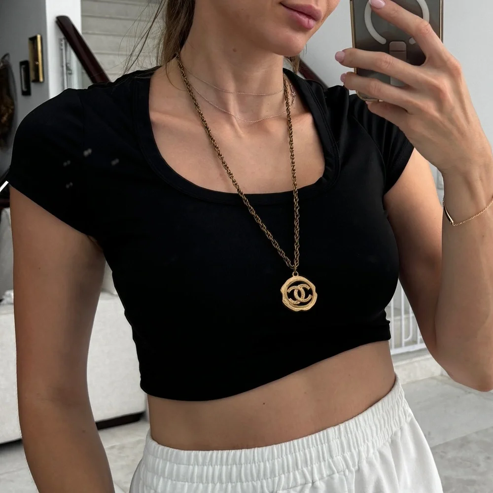 LOT 1544 24K gold plated CHANEL vintage necklace